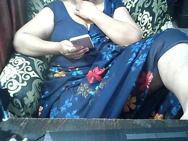 Indianbhabhimilf40 webcam