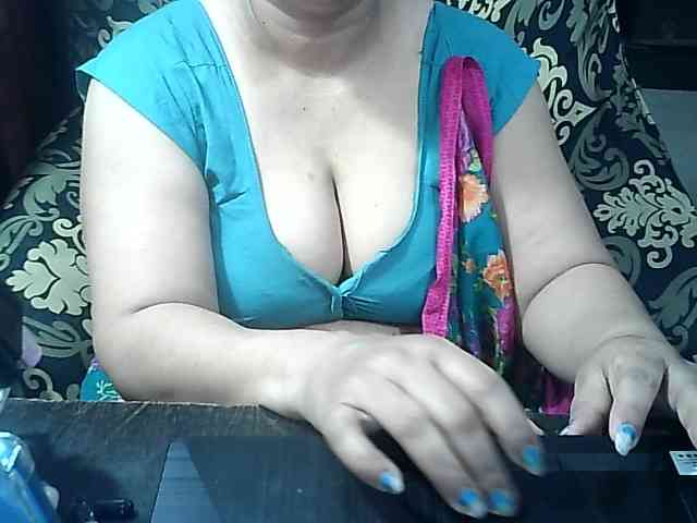 Indianbhabhimilf40 webcam