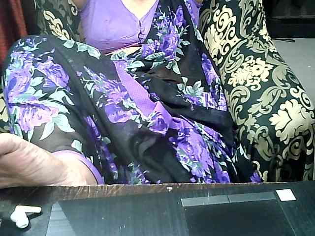 Indianbhabhimilf40 webcam