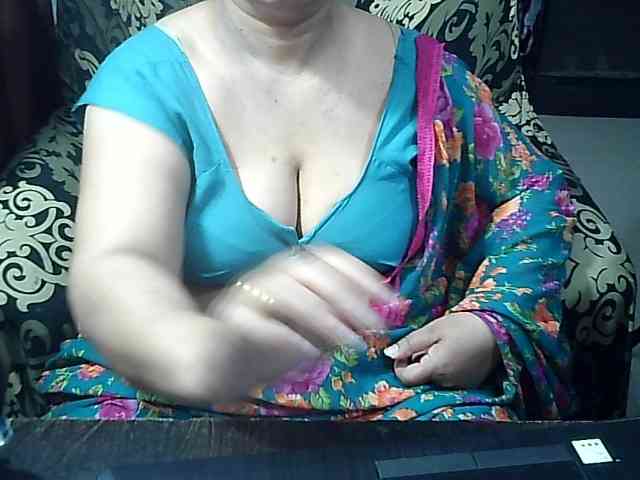 Indianbhabhimilf40 webcam