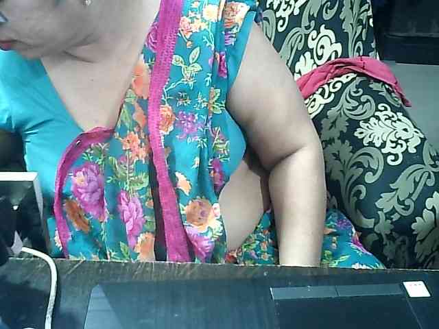 Indianbhabhimilf40 webcam