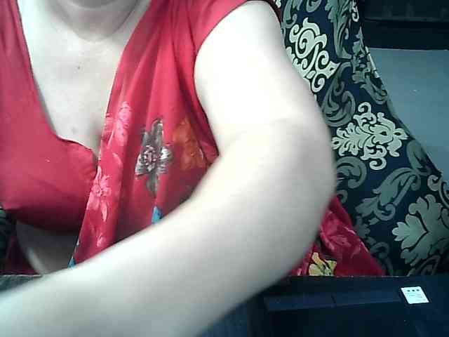Indianbhabhimilf40 webcam