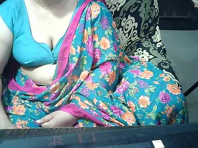 Indianbhabhimilf40 webcam