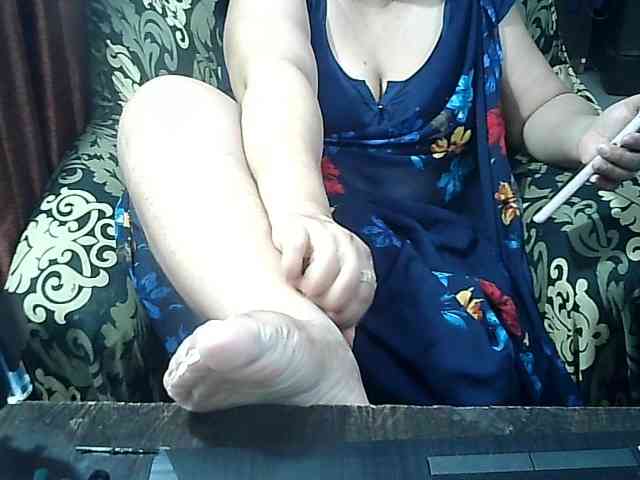 Indianbhabhimilf40 webcam