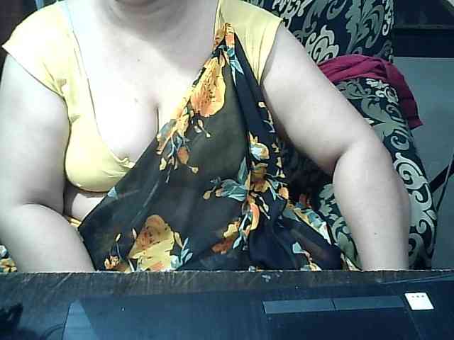 Indianbhabhimilf40 webcam