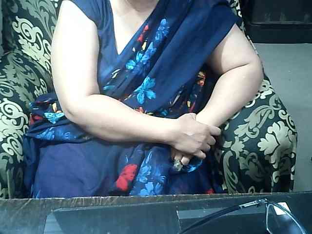 Indianbhabhimilf40 webcam