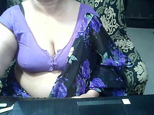 Indianbhabhimilf40 webcam