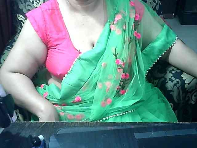 Indianbhabhimilf40 webcam