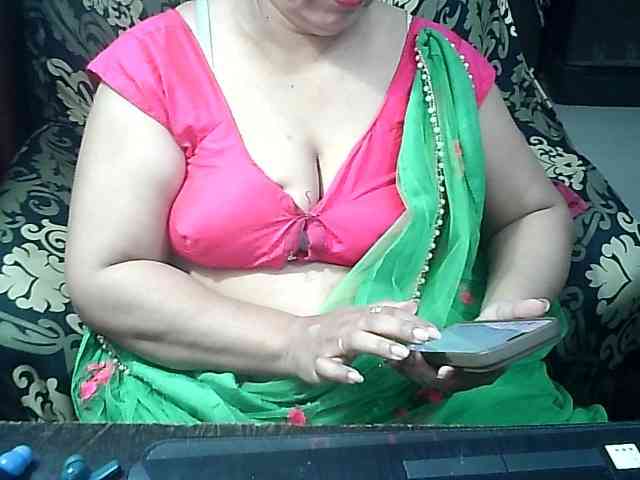 Indianbhabhimilf40 webcam