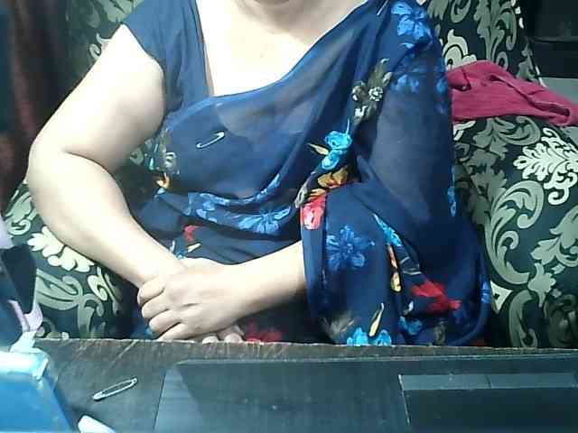 Indianbhabhimilf40 webcam
