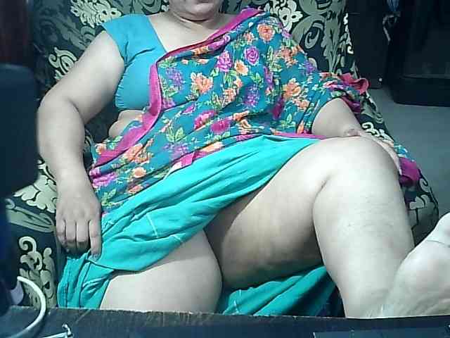 Indianbhabhimilf40 webcam