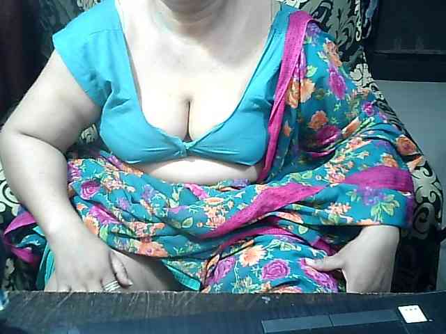 Indianbhabhimilf40 webcam