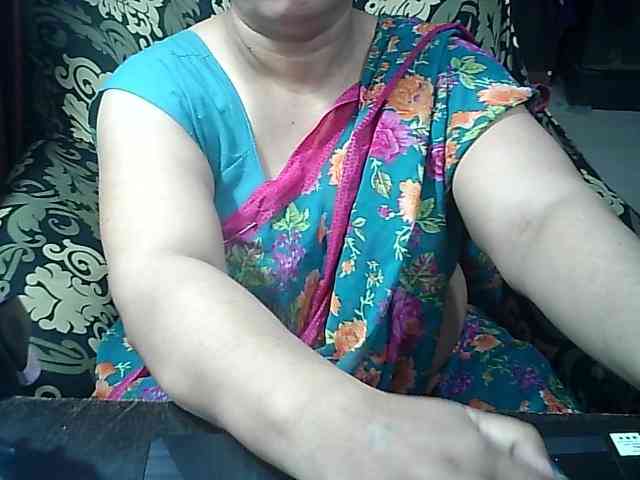 Indianbhabhimilf40 webcam