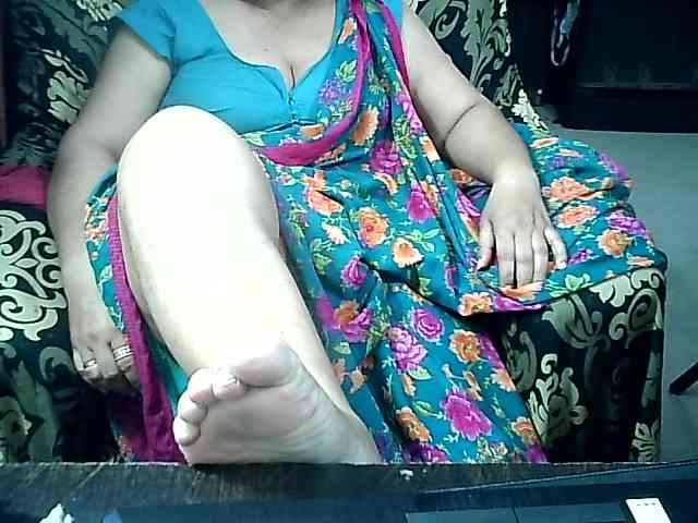 Indianbhabhimilf40 webcam