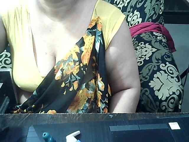 Indianbhabhimilf40 webcam
