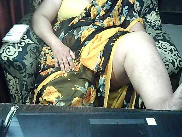Indianbhabhimilf40 webcam