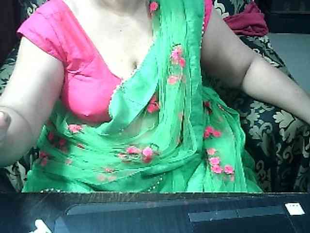 Indianbhabhimilf40 webcam