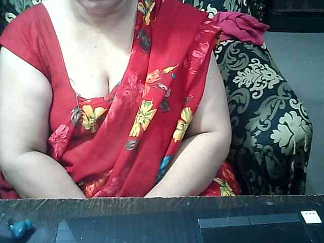 Indianbhabhimilf40 webcam