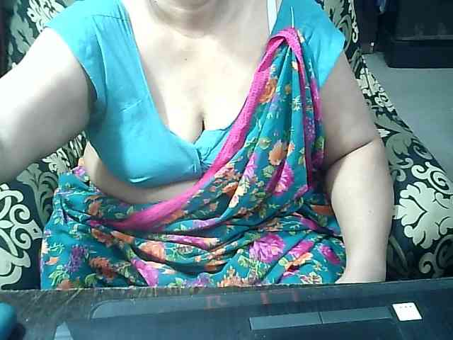 Indianbhabhimilf40 webcam