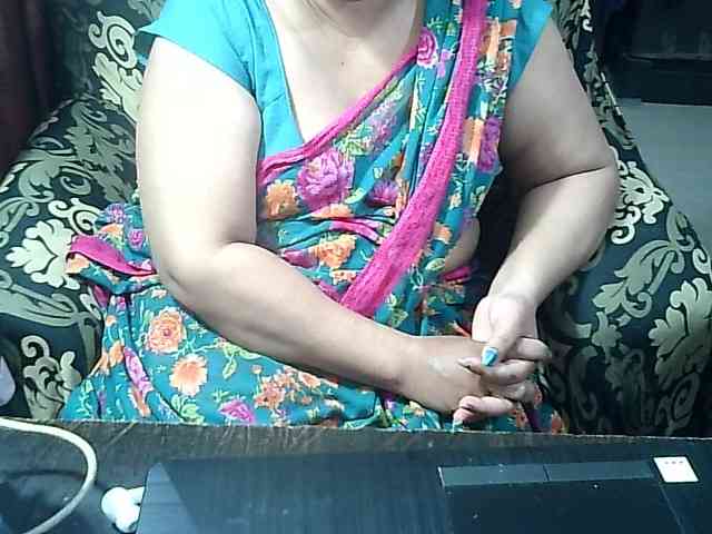 Indianbhabhimilf40 webcam