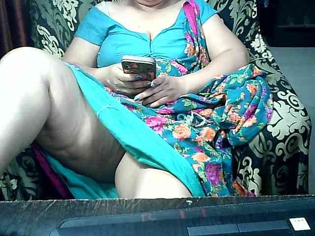 Indianbhabhimilf40 webcam