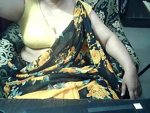 Indianbhabhimilf40 webcam