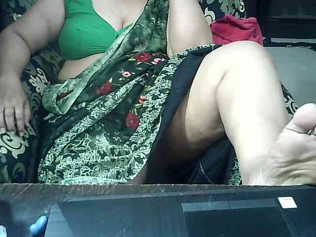 Indianbhabhimilf40 webcam
