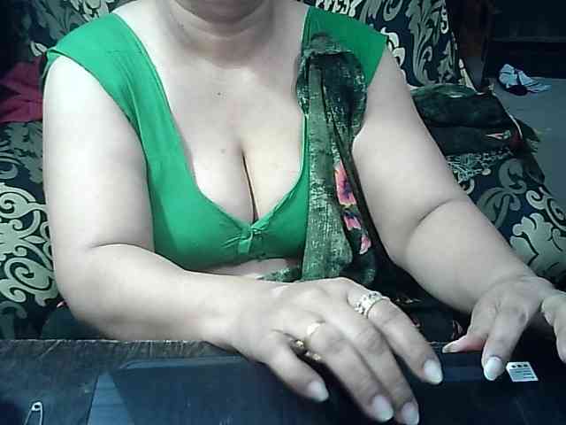 Indianbhabhimilf40 webcam