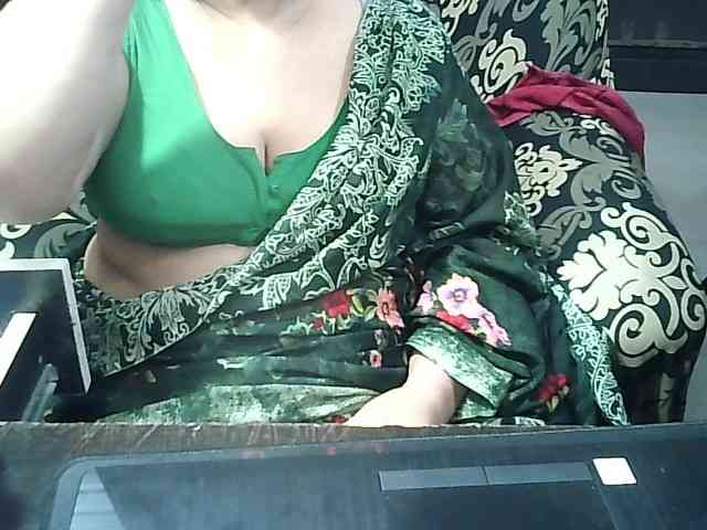 Indianbhabhimilf40 webcam