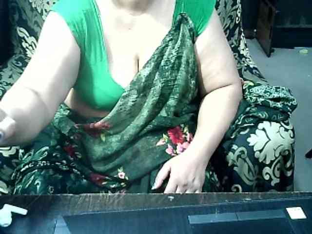 Indianbhabhimilf40 webcam