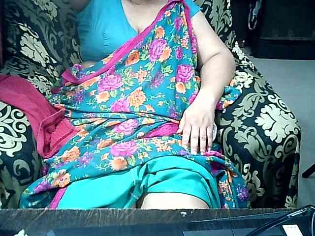 Indianbhabhimilf40 webcam