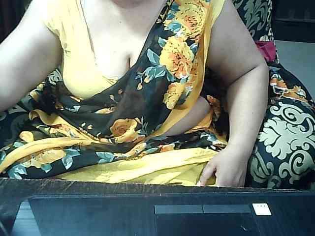 Indianbhabhimilf40 webcam