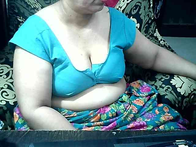 Indianbhabhimilf40 webcam