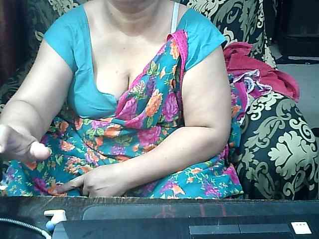 Indianbhabhimilf40 webcam