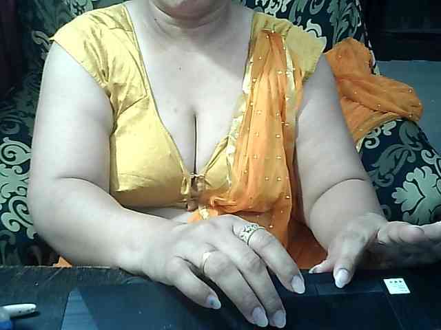 Indianbhabhimilf40