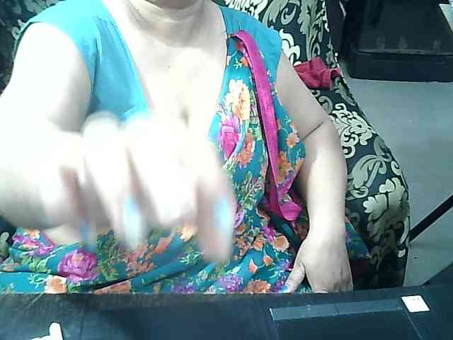 Indianbhabhimilf40 webcam