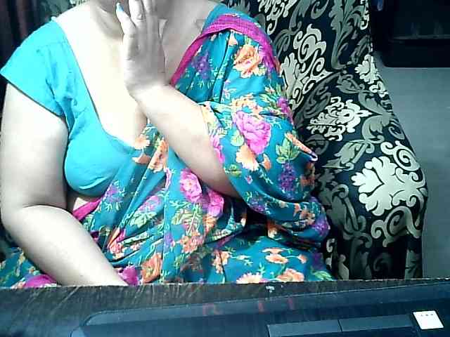 Indianbhabhimilf40 webcam