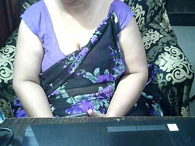 Indianbhabhimilf40 webcam
