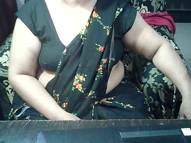 Indianbhabhimilf40 webcam