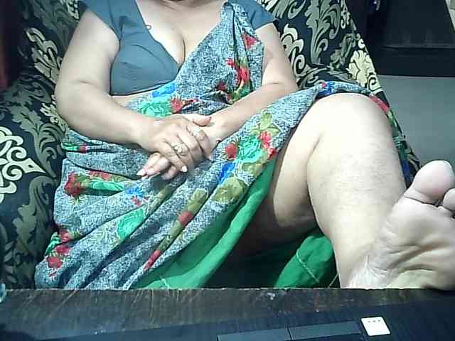 Indianbhabhimilf40 webcam
