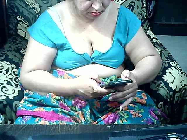 Indianbhabhimilf40 webcam