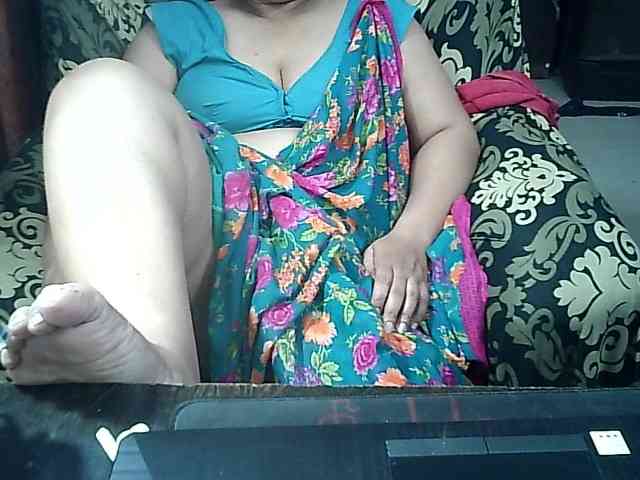 Indianbhabhimilf40 webcam