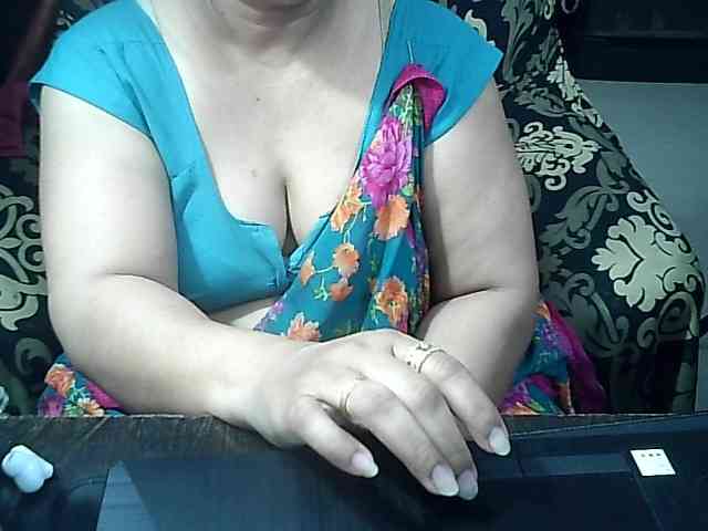 Indianbhabhimilf40 webcam
