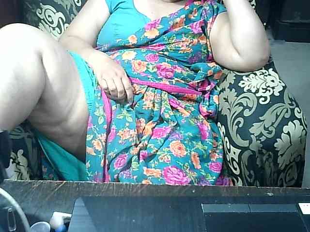Indianbhabhimilf40 webcam