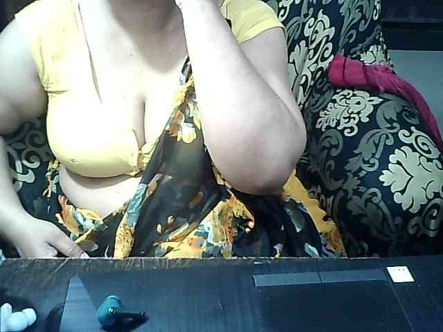 Indianbhabhimilf40 webcam