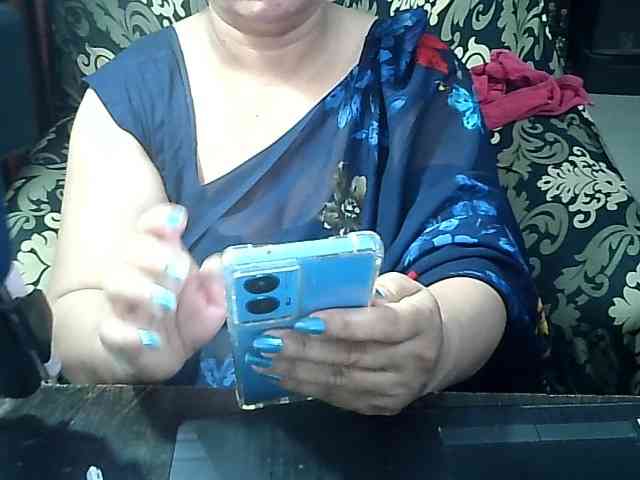 Indianbhabhimilf40 webcam