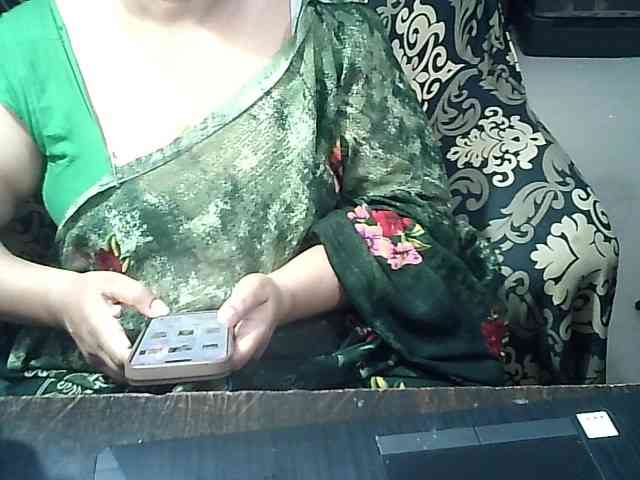Indianbhabhimilf40 webcam