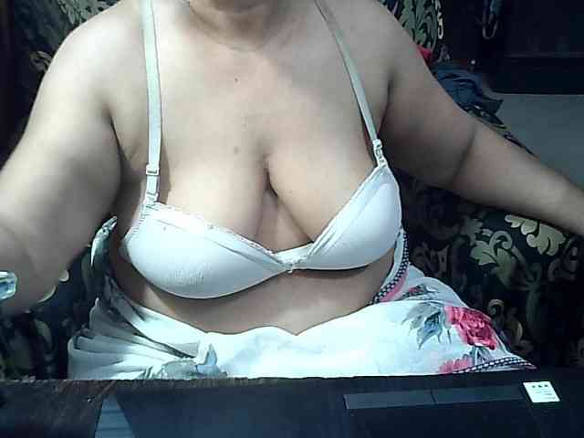 Indianbhabhimilf40 webcam