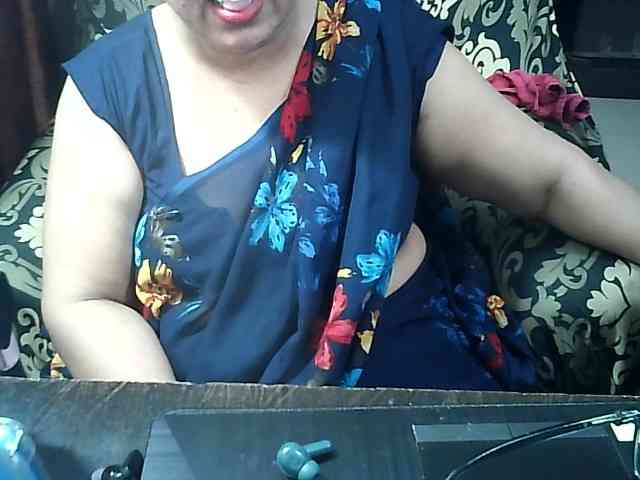 Indianbhabhimilf40 webcam
