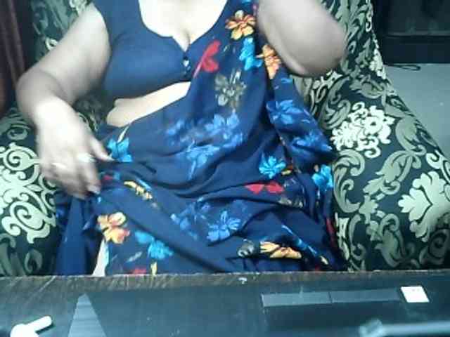 Indianbhabhimilf40 webcam